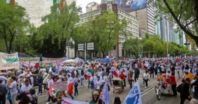 Empleados del Poder Judicial protestan en el Senado contra reforma judicial